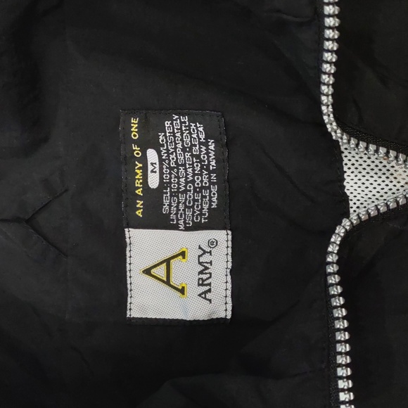 ARMY Jacket. - Picture 3 of 15